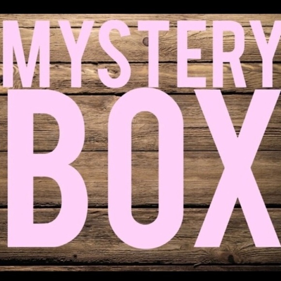 Resellers Anthropolgie Mystery Bundle NWT - Picture 2 of 6